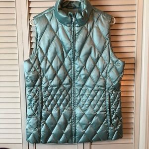 MOVING SALE- Quilted outdoor down vest